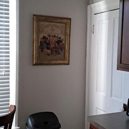 Beautiful Downstairs 1Bed 1Bth Charmer- Pet Friendly Michigan City Esterno foto