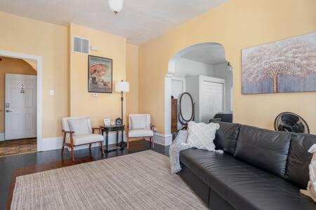Beautiful Downstairs 1Bed 1Bth Charmer- Pet Friendly Michigan City Esterno foto