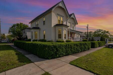 Beautiful Downstairs 1Bed 1Bth Charmer- Pet Friendly Michigan City Esterno foto