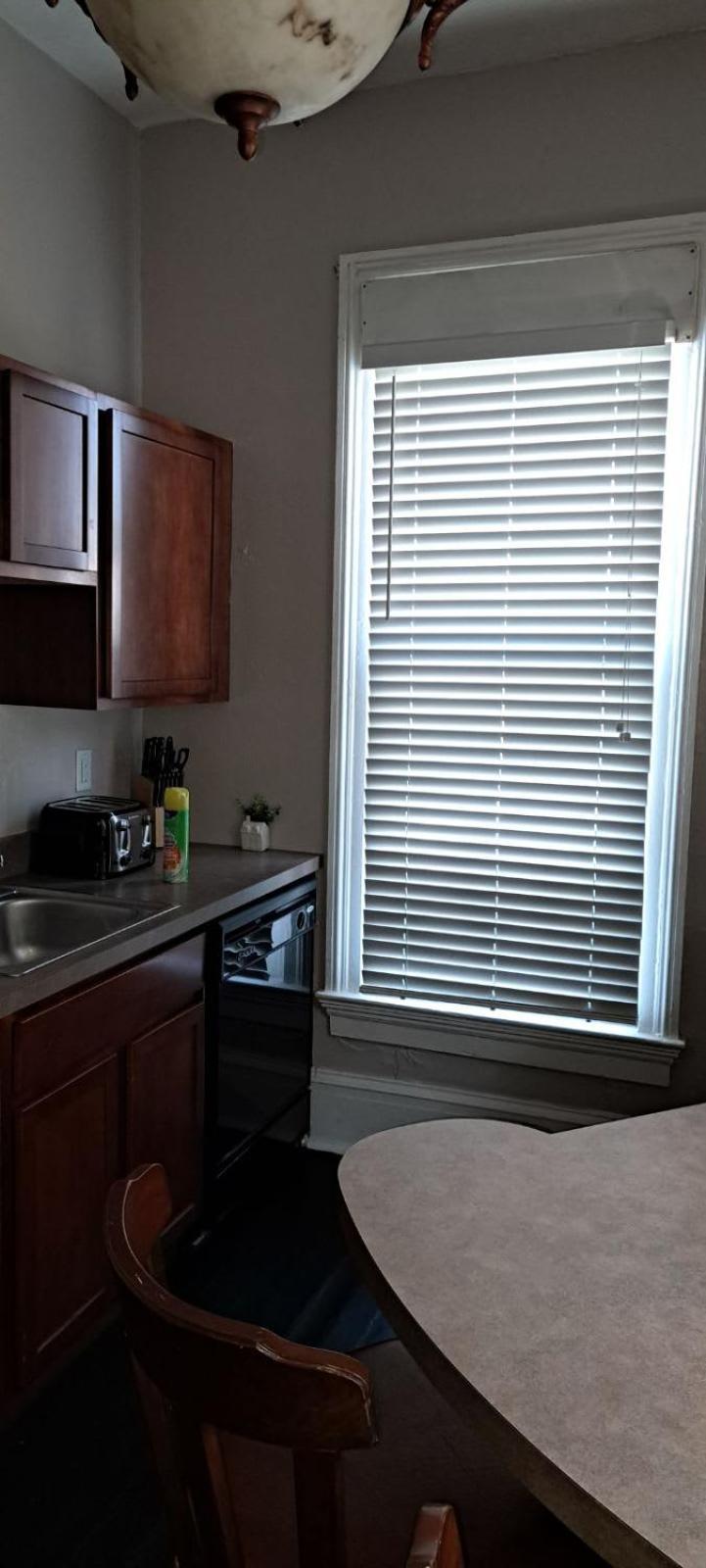 Beautiful Downstairs 1Bed 1Bth Charmer- Pet Friendly Michigan City Esterno foto